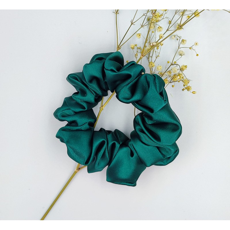 Scrunchie satyna emerald green midi